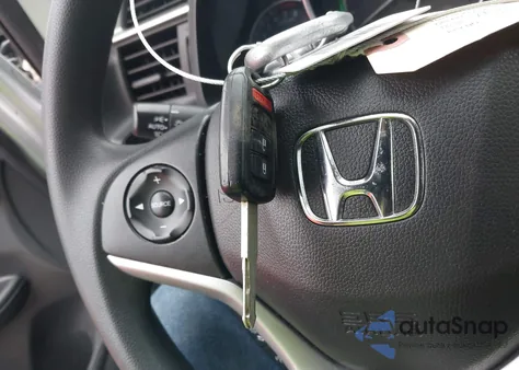 2017 Honda Fit Lx z USA, uszkodzony, nr VIN 3HGGK5H53HM703611